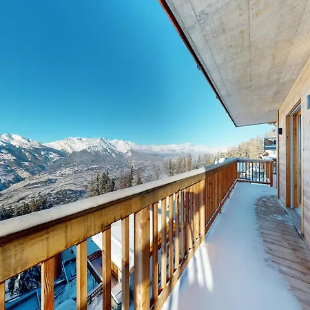 In With Hot Tub Chalet