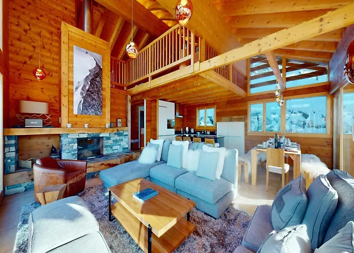 In With Hot Tub Chalet *