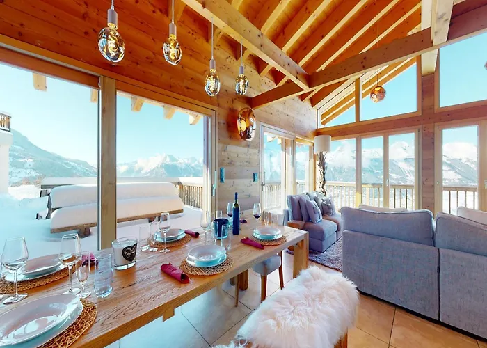 Chalet In With Hot Tub *