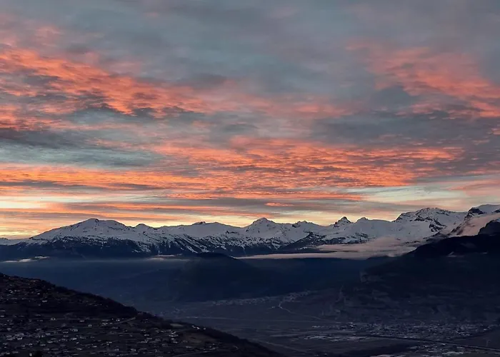 Chalet In With Hot Tub Veysonnaz